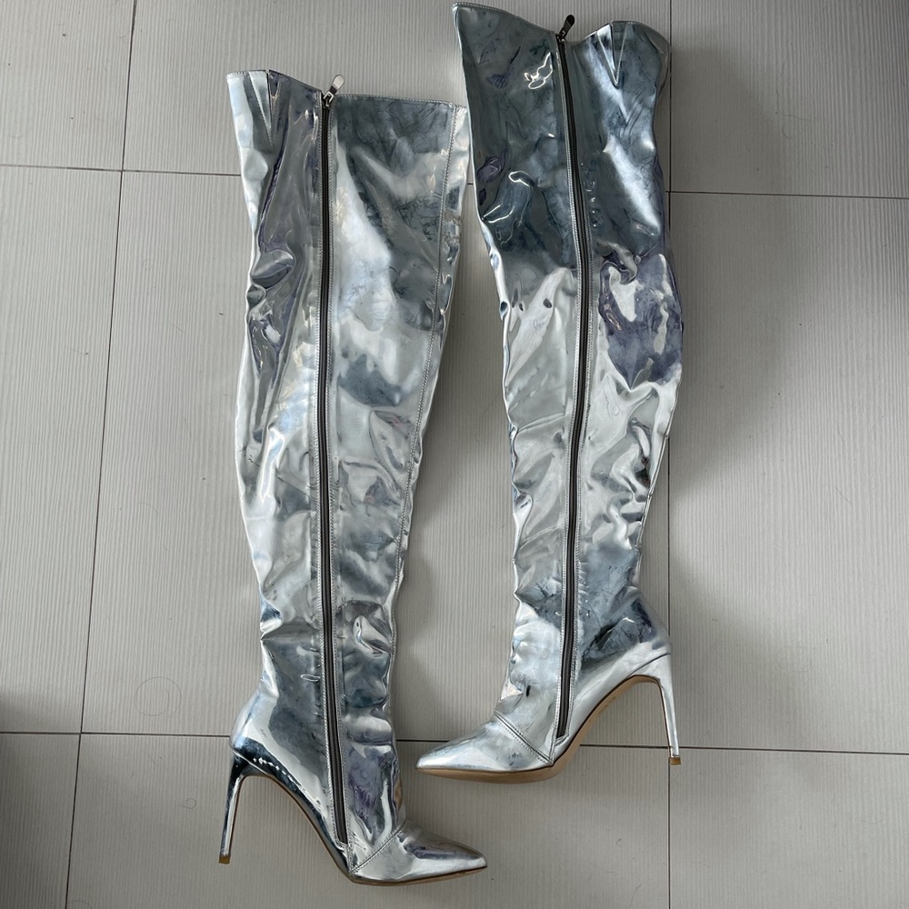 Super high knees silver boots